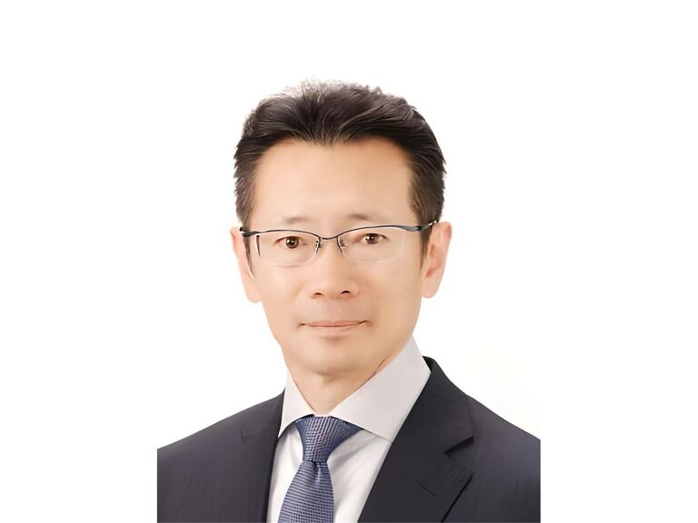院長の榑元と申します