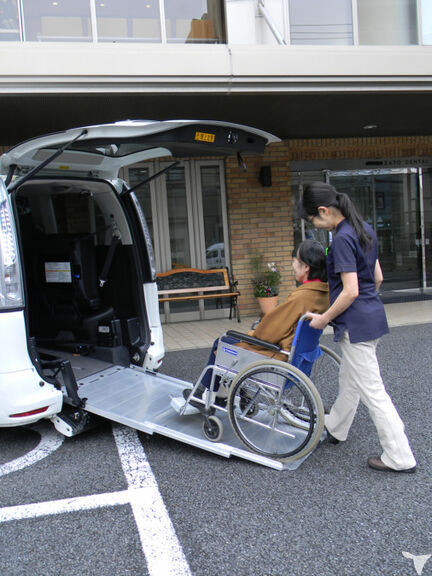 送迎車