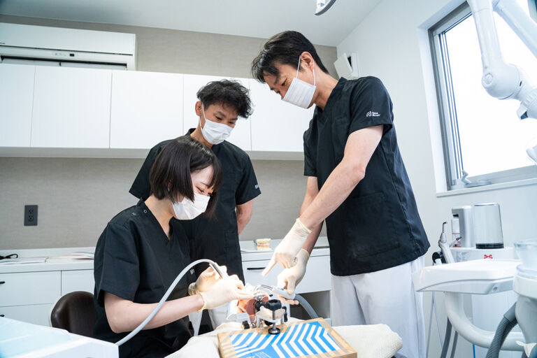 医療法人　愛媛インプラントクリニック　かまくら歯科