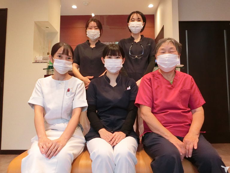 医療法人社団榮内會　スマイルデンタルクリニック の歯科助手求人の画像（2枚目）