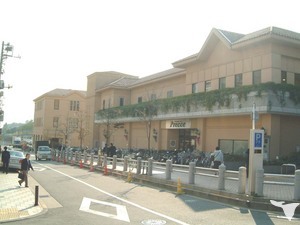 田園調布駅ビル内です