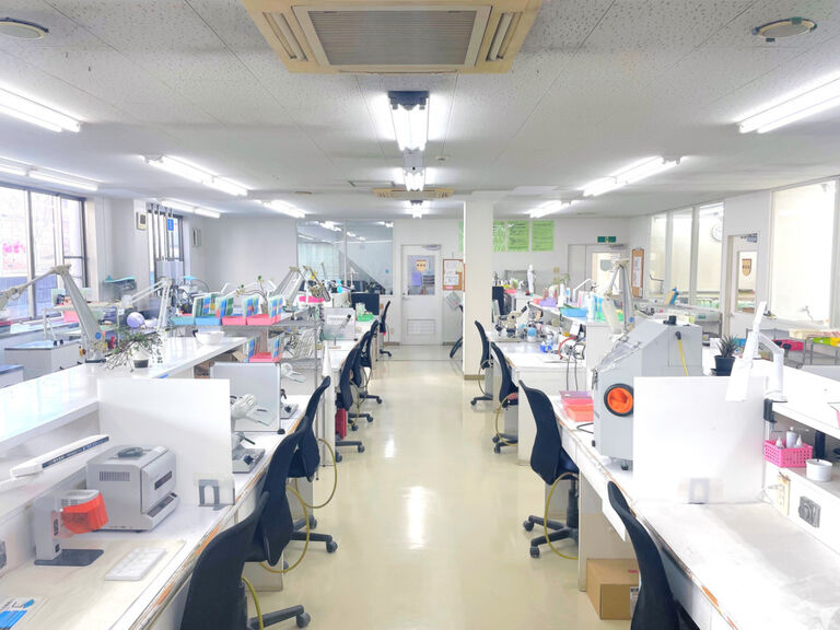 株式会社ワールドラボ　仙台センターの歯科技工士求人の画像（3枚目）