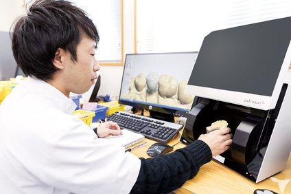 株式会社ワイドデンタル　本社の歯科技工士求人の画像（2枚目）