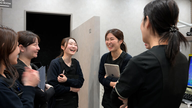 相談しあえる仲間がいる