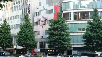 青梅街道からの外観