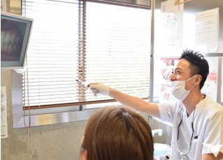 南向きの明るい診療室です