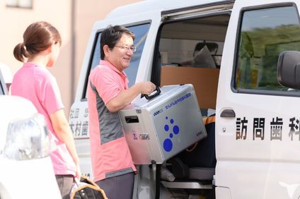 訪問歯科ではチームで