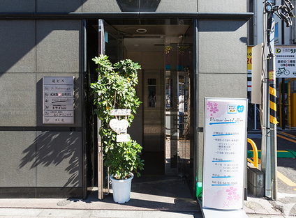 金町駅から徒歩1分！