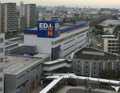 駅から徒歩1分