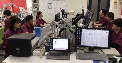 社内の様子です