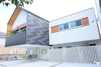 おしゃれで目立つ建物