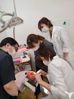 研修あります。