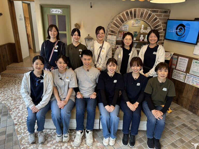 ユニフォームもラフに！