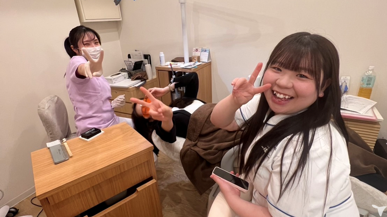 研修中も笑顔！