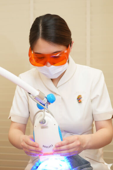 ホワイトニング風景です◎