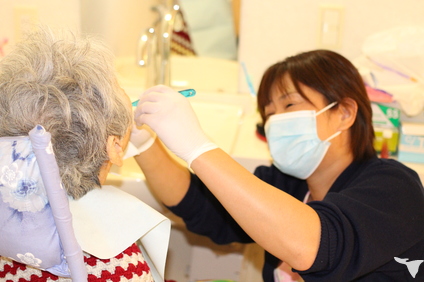 口腔ケアの様子(^-^)