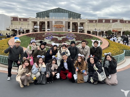 社員旅行：某テーマパーク