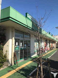 スーパーの1階です。