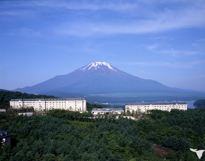 富士山麓・山中湖半に立地