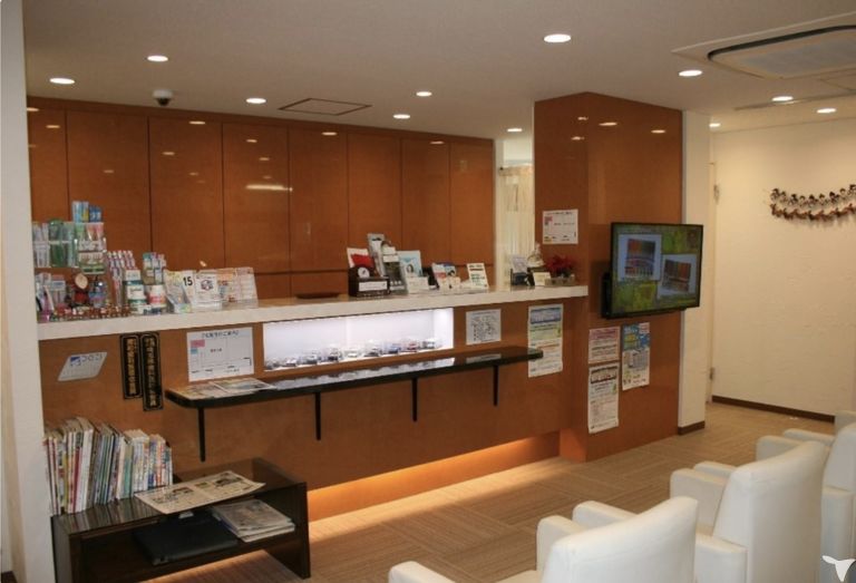 広く綺麗な受付