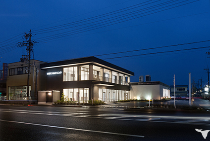 幹線道路沿い