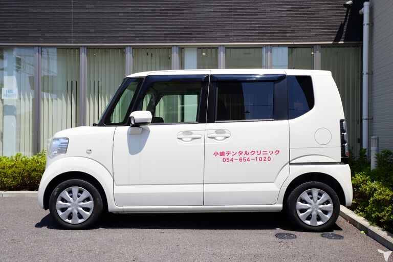 訪問専用車を複数台完備