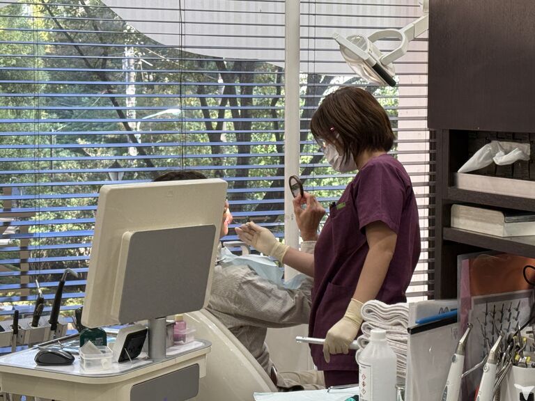 ☆土日祝休☆ 37万円〜 社保完備　半蔵門線水天宮前駅ウエ 医療法人社団YM歯好会 水天宮前ステーション歯科の歯科衛生士求人の画像（2枚目）