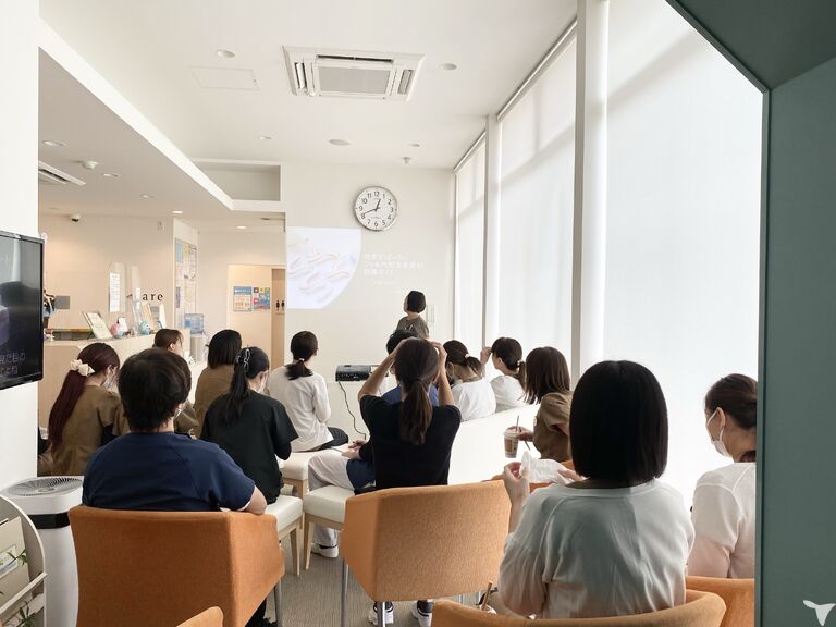 月に一度外部講師指導あり
