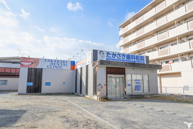 広い駐車場があります