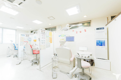シンプルできれいな診療室