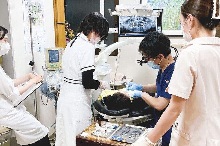 静脈内麻酔を行っての治療