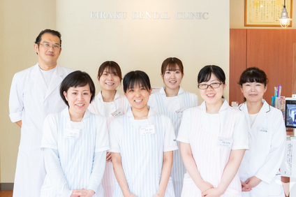 スタッフ集合写真