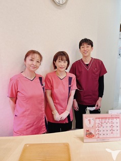 受付にてスタッフさんと