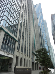 東京駅隣接の当ビル2階