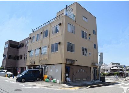 ビル2階が当院です