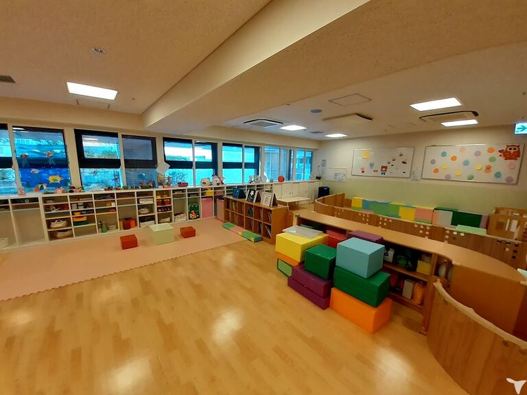 厚生労働省5号館保育室（ふくろう）の保育士求人の画像（2枚目）