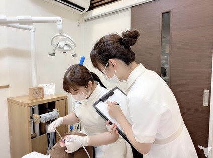 先輩からの指導