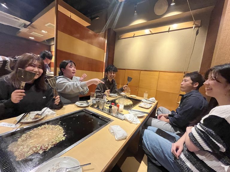 職種関係なく仲が良い