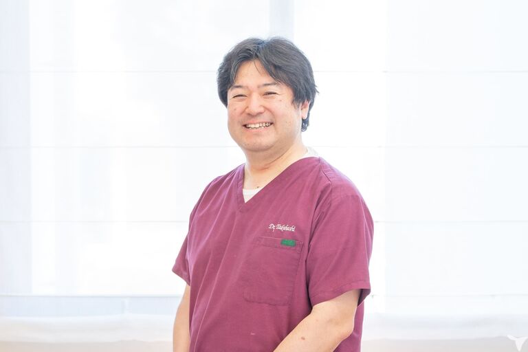 院長の高橋と申します。