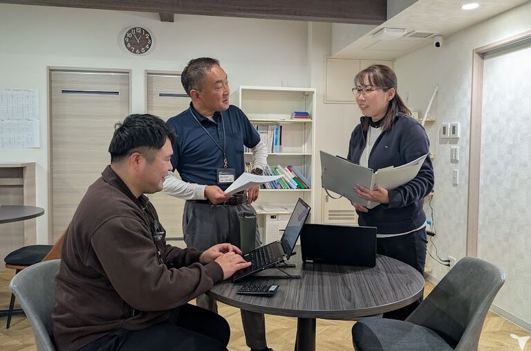 訪問事務局でのサポート