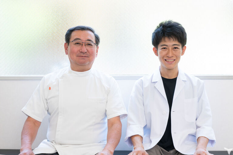 院長（左）と副院長（右）