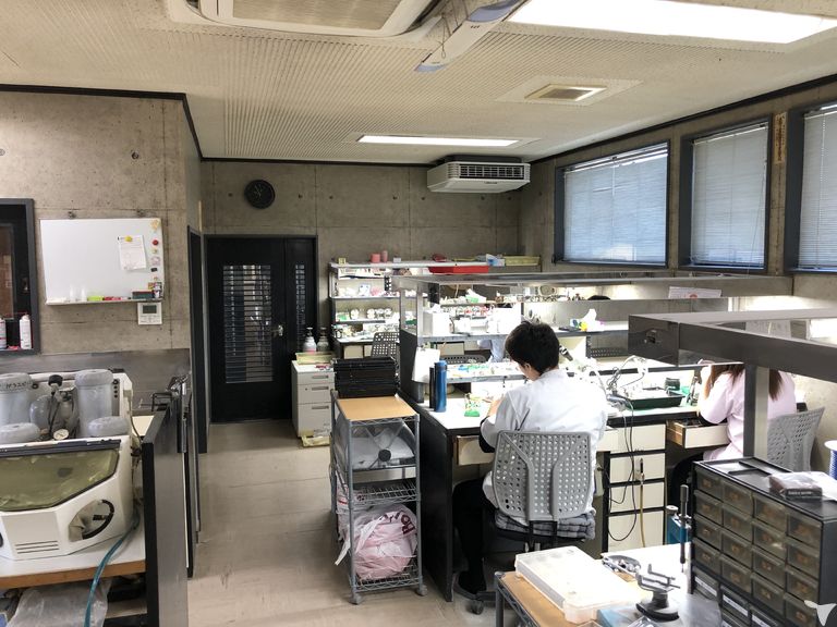有限会社エムデントの歯科技工士求人の画像（2枚目）