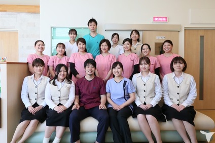 スタッフ集合写真