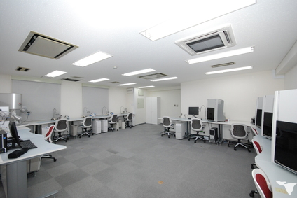 歯科技工所内