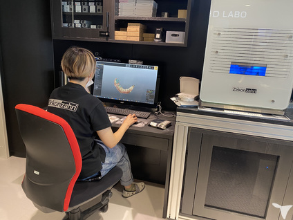 院内技工（ジルコニア）