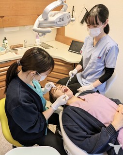 あかるいスタッフばかり