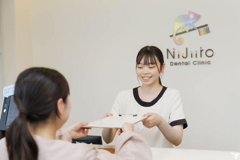 にじいろ歯科の受付求人の画像（2枚目）