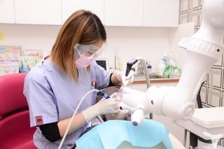 ファミーユデンタルクリニック【未経験・ブランク明け歓迎！】の歯科助手求人の画像（5枚目）