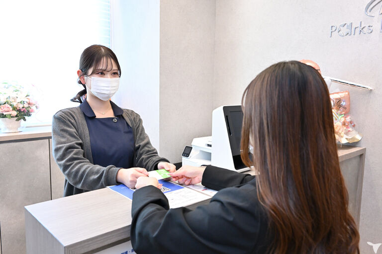 私と一緒に働きましょう！