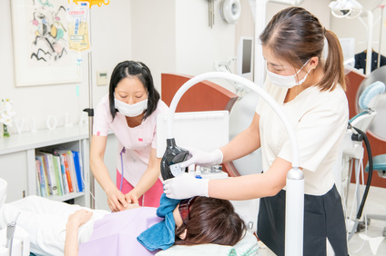 点滴中にホワイトニングも
